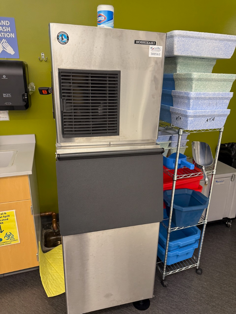 Image of Hoshizaki Ice Maker w/ Storage Bin